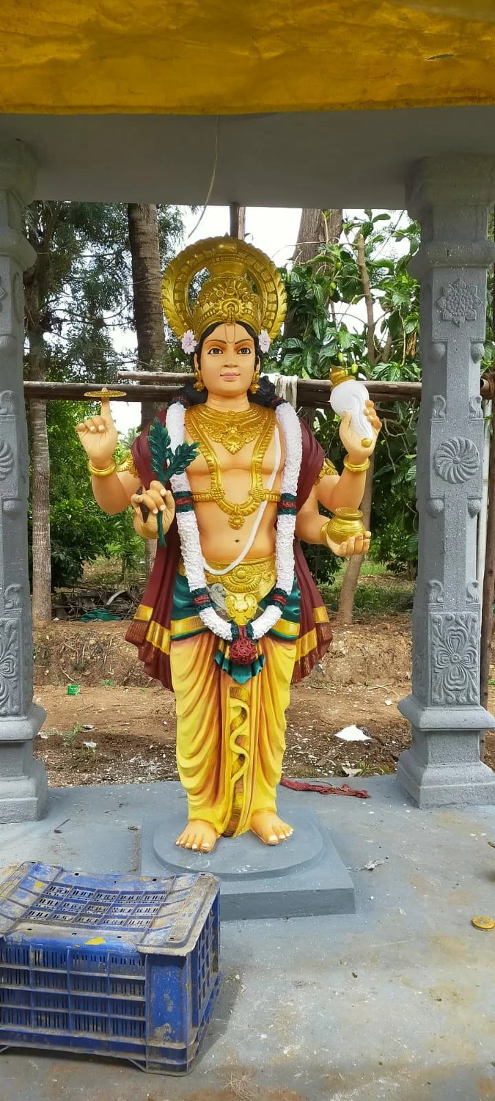 Indian Arts and Decorators