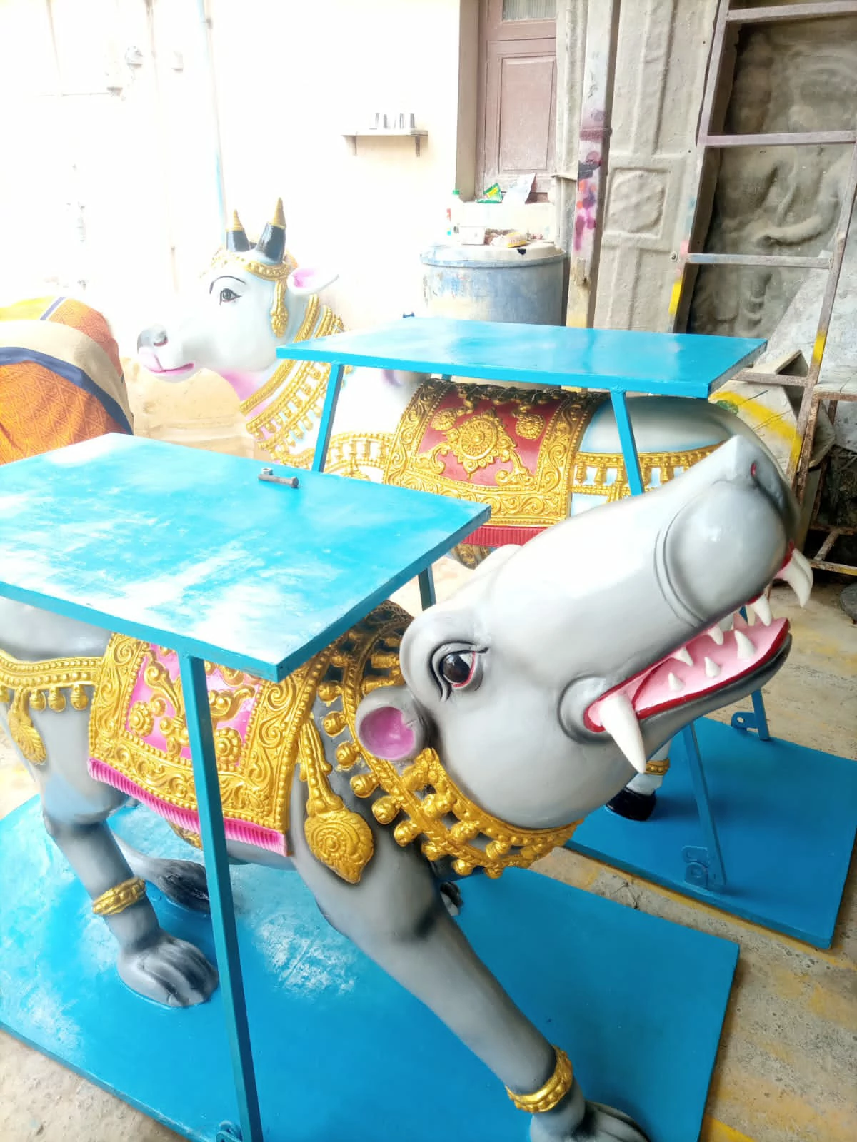  Indian Arts and Decorators