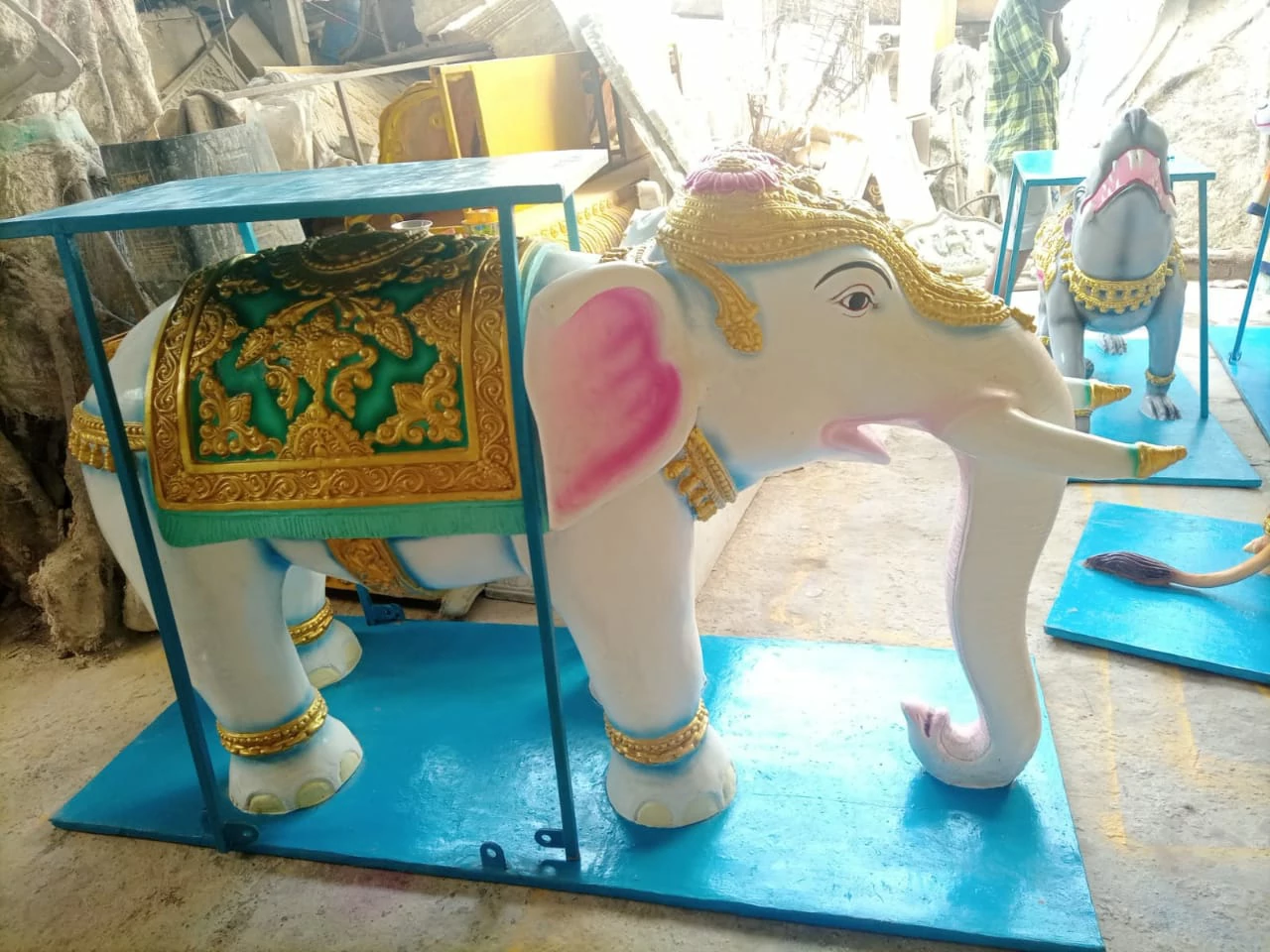  Indian Arts and Decorators