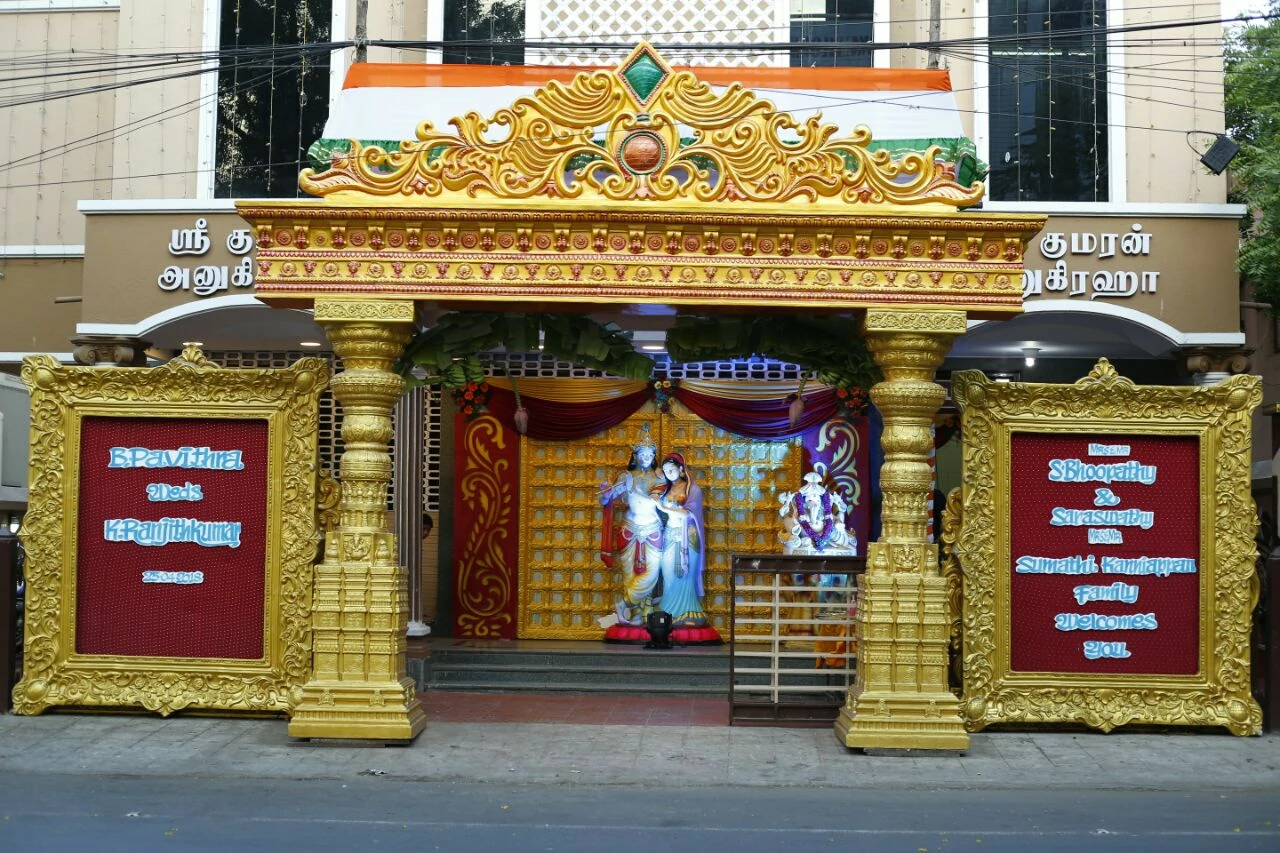  Indian Arts and Decorators