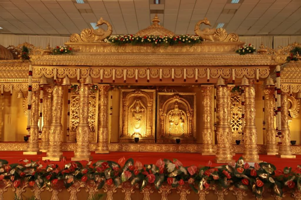  Indian Arts and Decorators