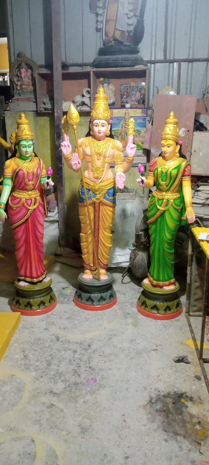  Indian Arts and Decorators