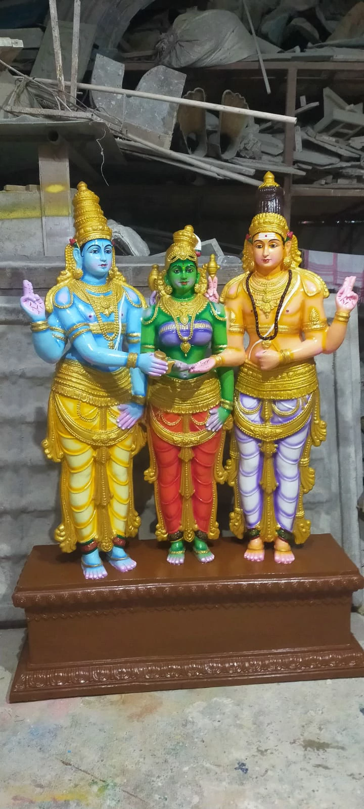  Indian Arts and Decorators