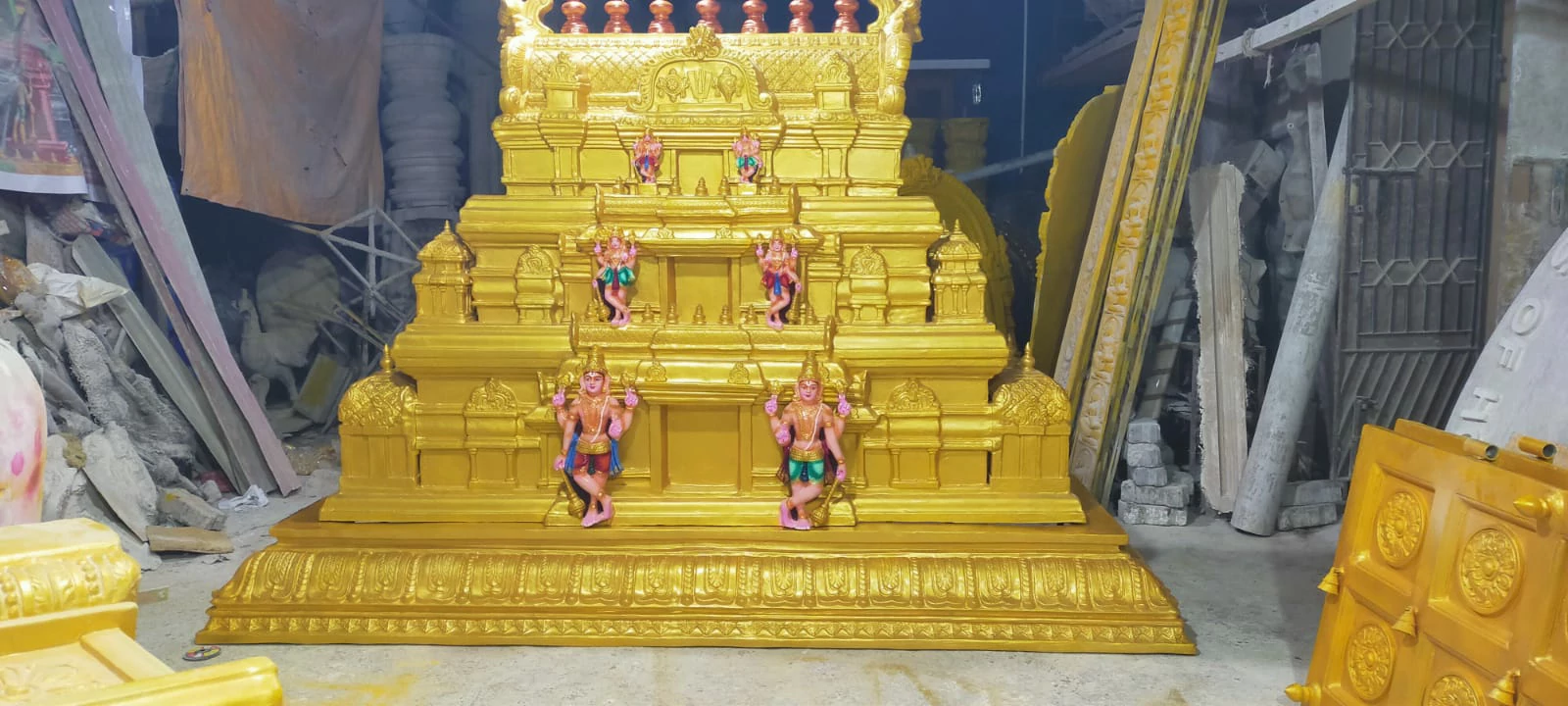  Indian Arts and Decorators